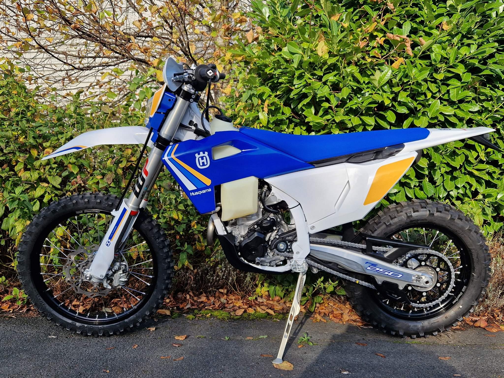 SOLD 2025 Husqvarna 250 X-Ring